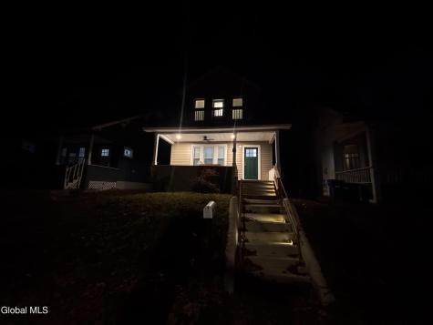 22 Fairlawn Avenue Albany NY 12203