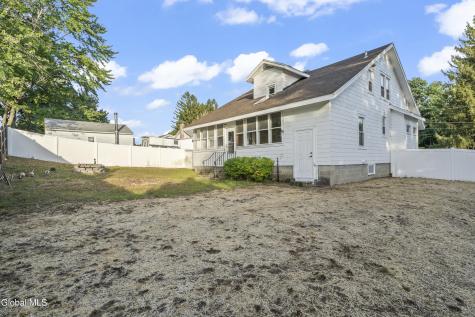 12 Poplar Street Colonie NY 12205