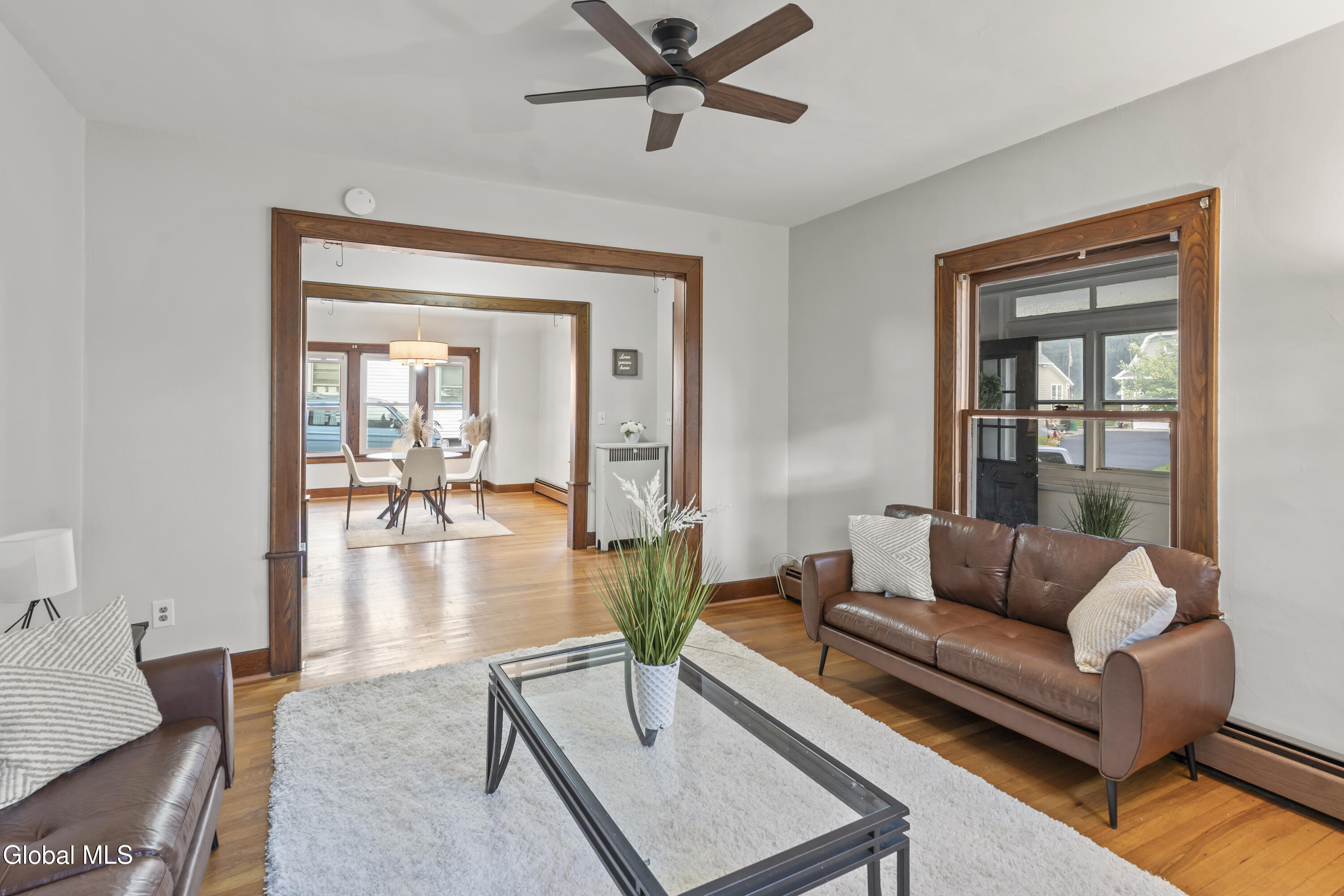 12 Poplar Street Colonie NY 12205
