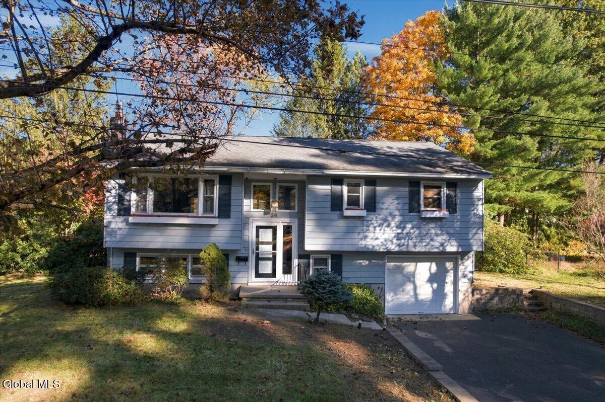 24 Patricia Lane Saratoga Springs NY 12866