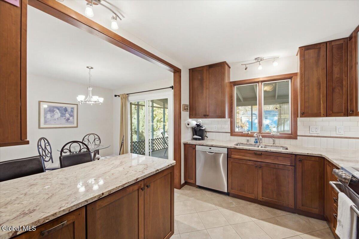 24 Patricia Lane Saratoga Springs NY 12866
