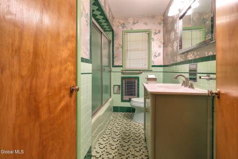 1561 Belmont Avenue Schenectady NY 12309