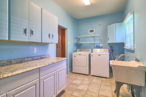 1561 Belmont Avenue Schenectady NY 12309