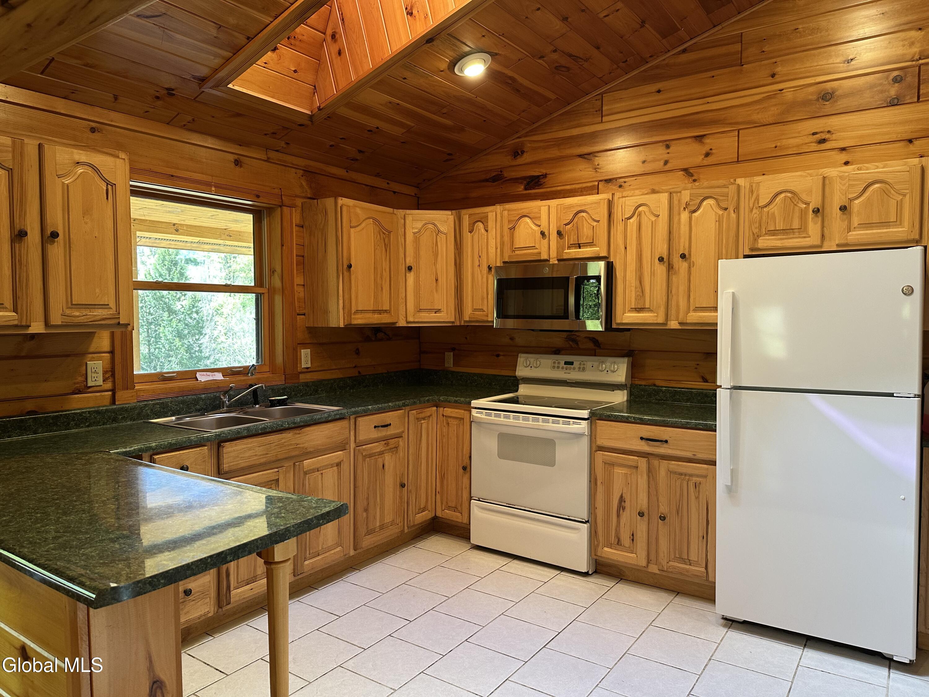 4525 Ny-8 Riparius NY 12853