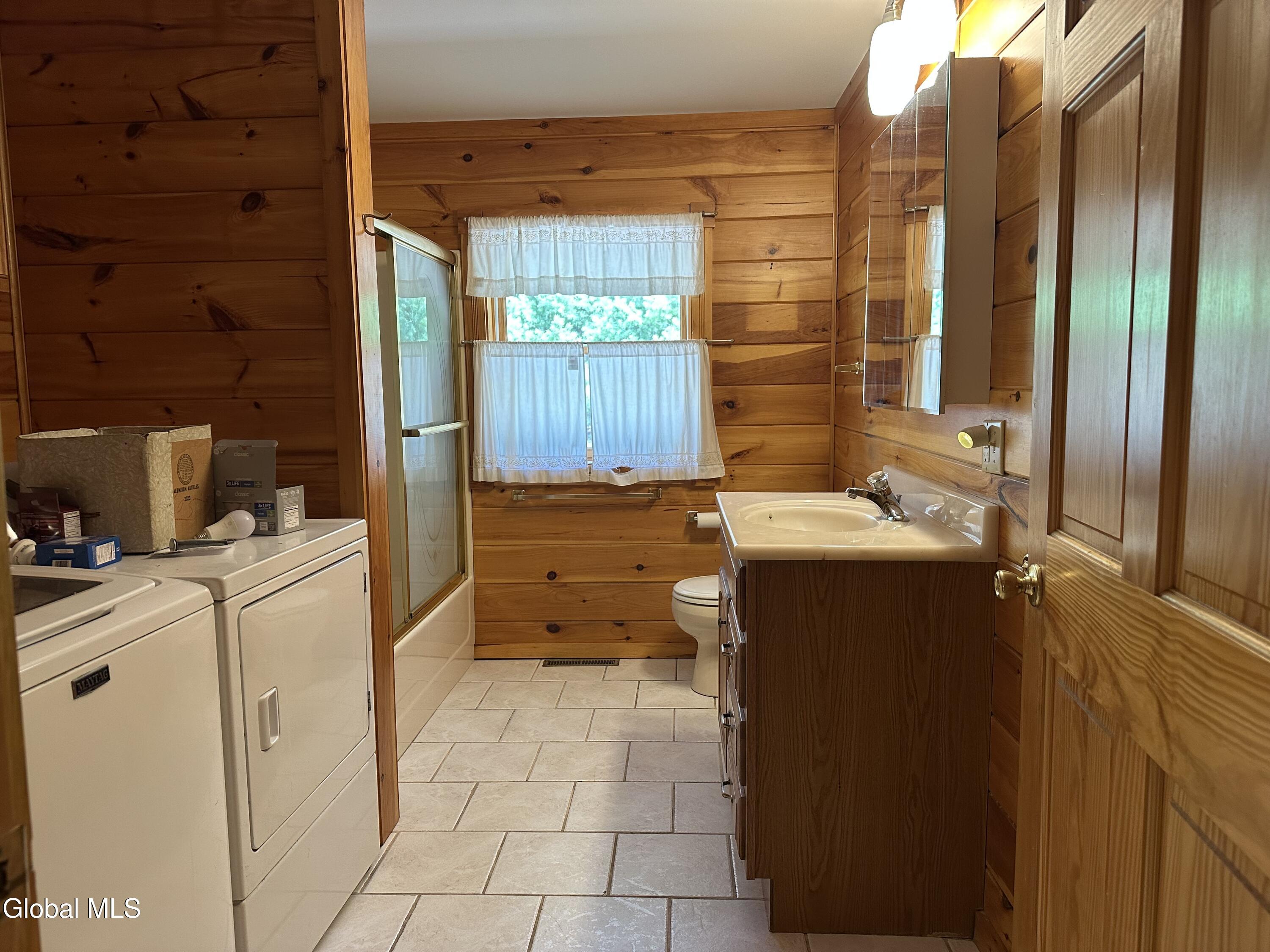 4525 Ny-8 Riparius NY 12853