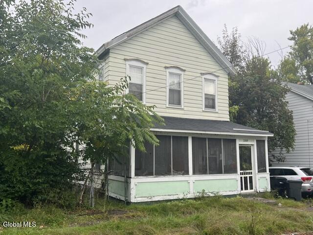2209 12th Street Troy NY 12180