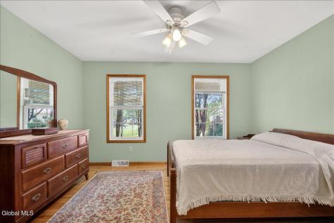 7 Brookview Court Halfmoon NY 12065
