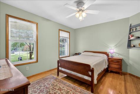 7 Brookview Court Halfmoon NY 12065