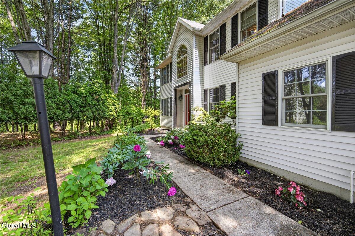 7 Brookview Court Halfmoon NY 12065
