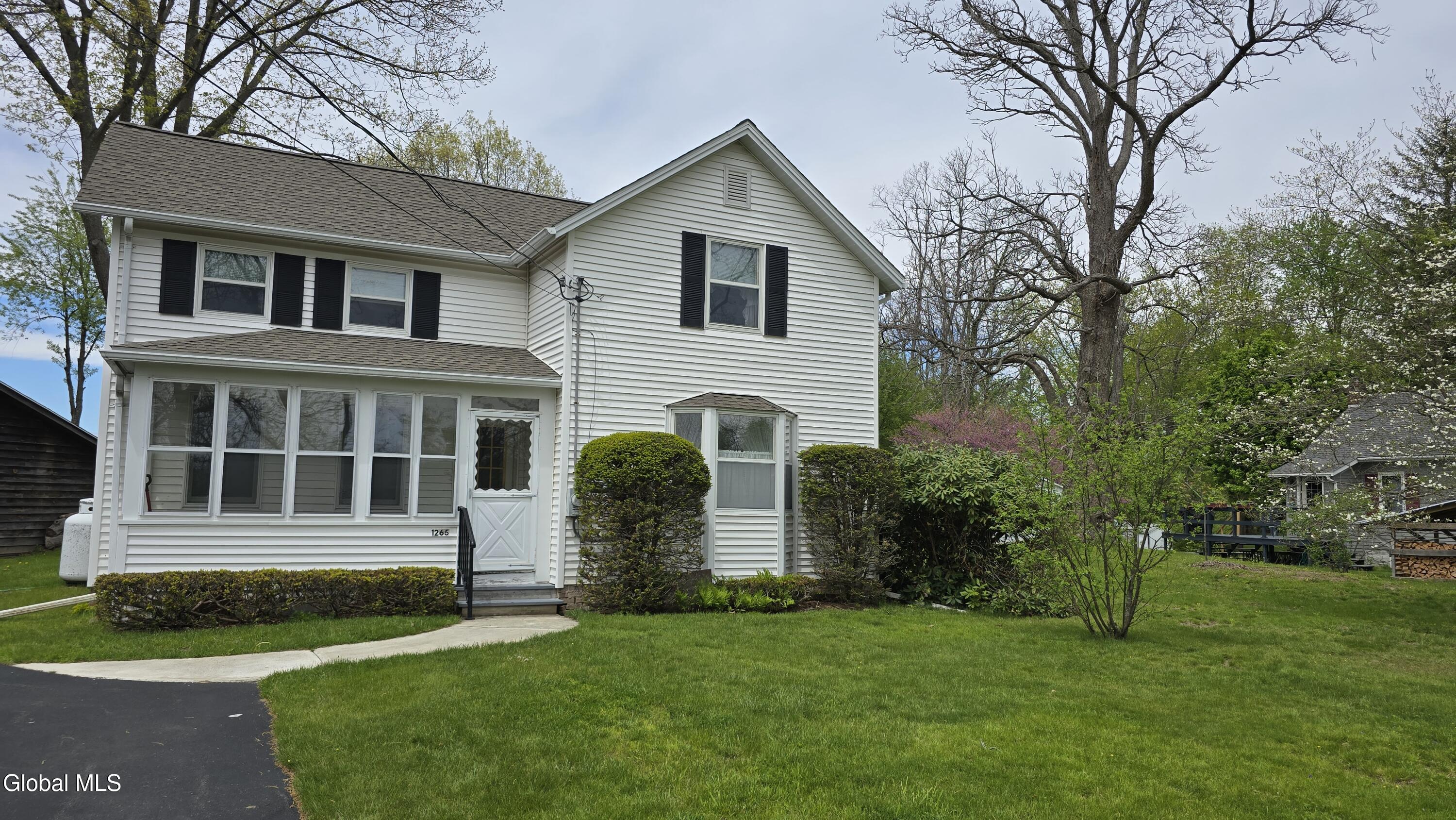 1265 S Schodack Road Castleton NY 12033