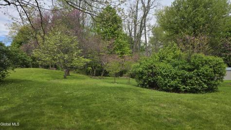 1265 S Schodack Road Castleton NY 12033