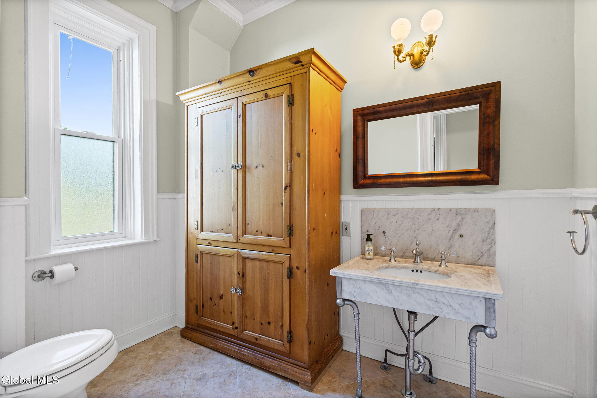 12 Collins Avenue Troy NY 12180