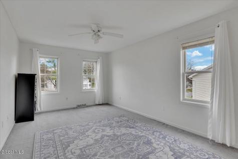 564 Snyders Lake Road Wynantskill NY 12198