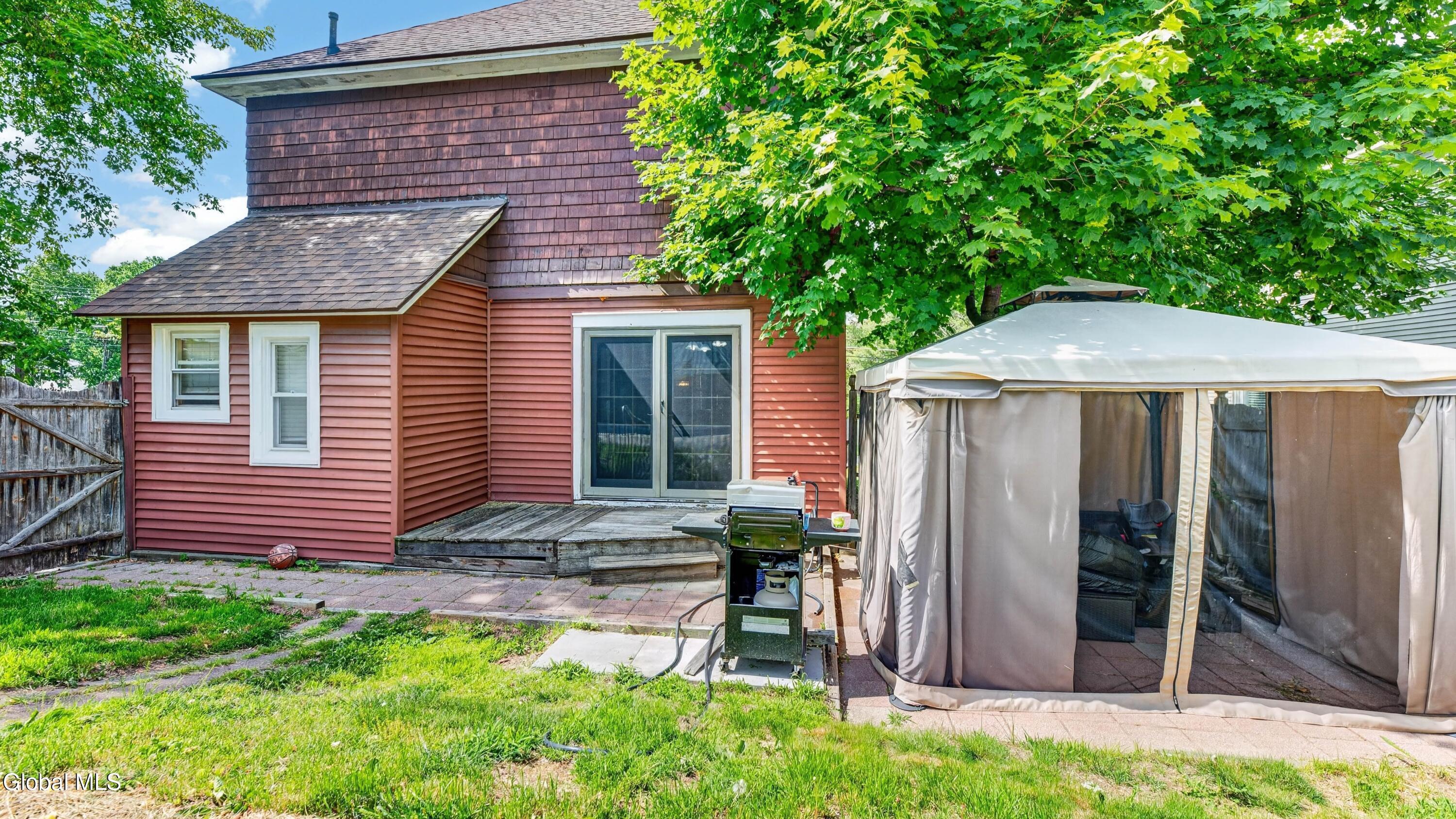 404 Prospect Street Johnstown NY 12095