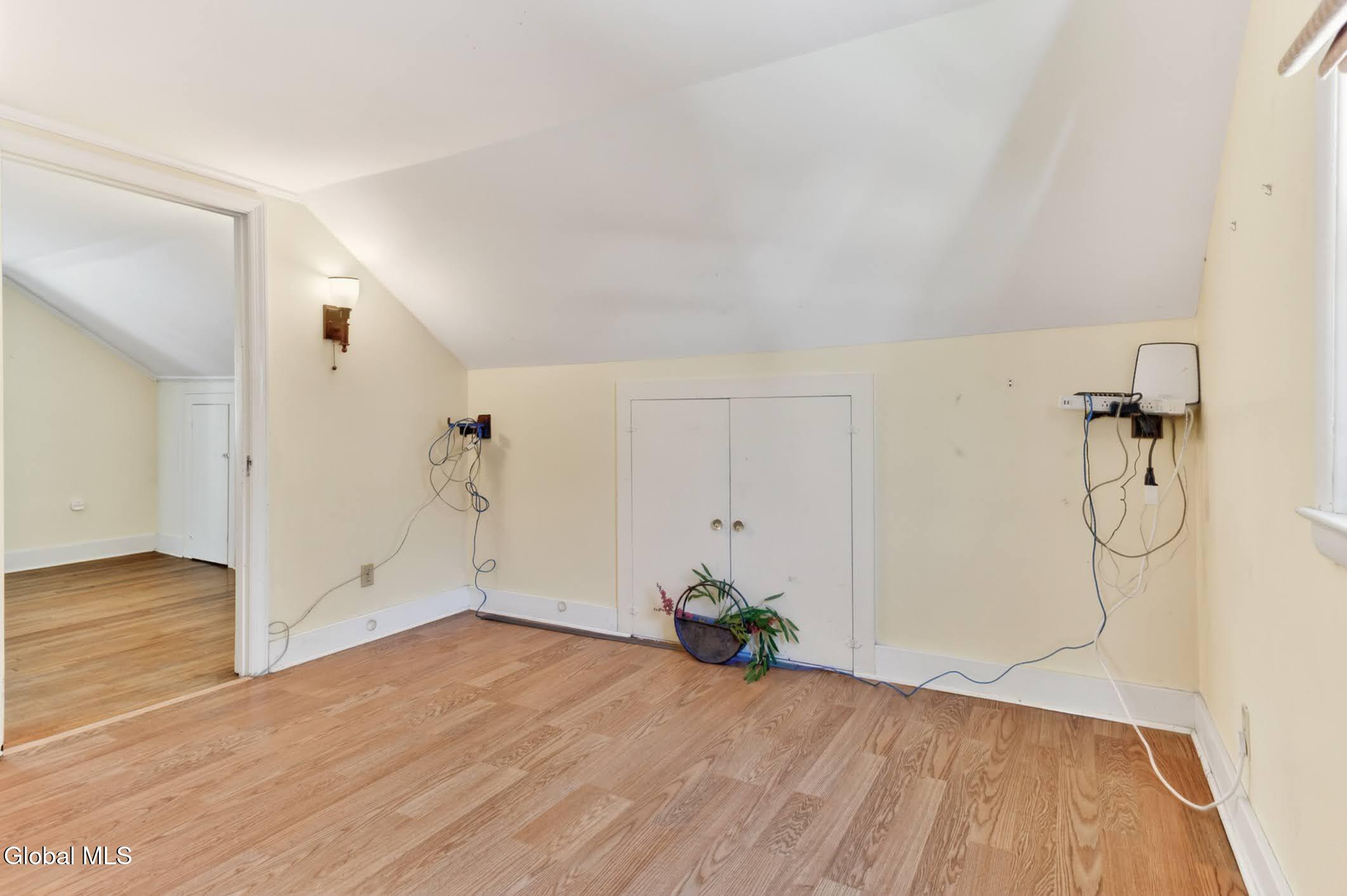 1817 Nott Street Schenectady NY 12309