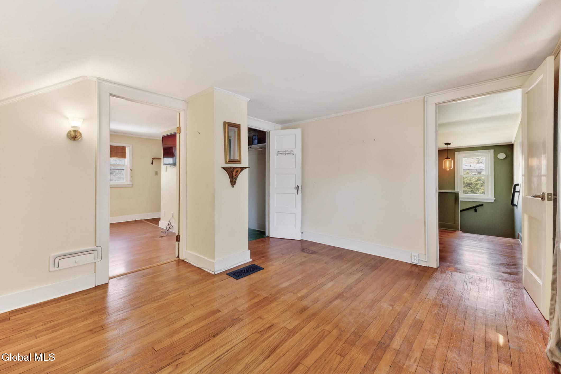 1817 Nott Street Schenectady NY 12309