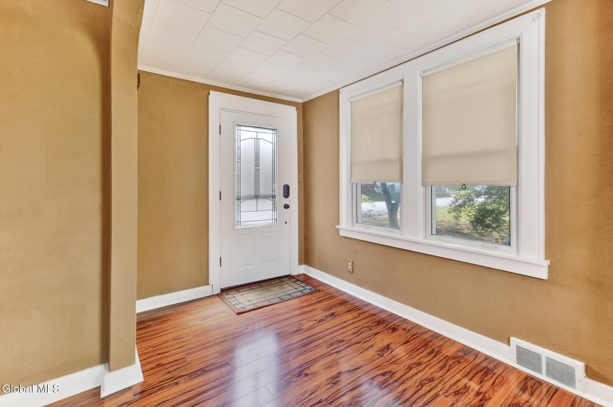 1817 Nott Street Schenectady NY 12309