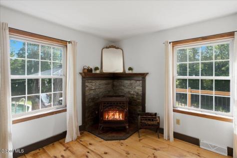 28 Covenant Circle East Nassau NY 12062