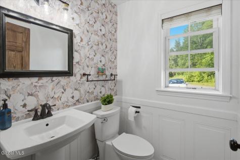 28 Covenant Circle East Nassau NY 12062