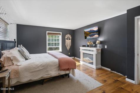 28 Covenant Circle East Nassau NY 12062
