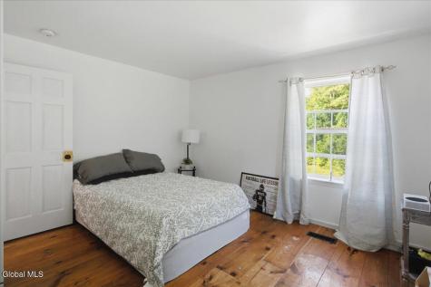 28 Covenant Circle East Nassau NY 12062