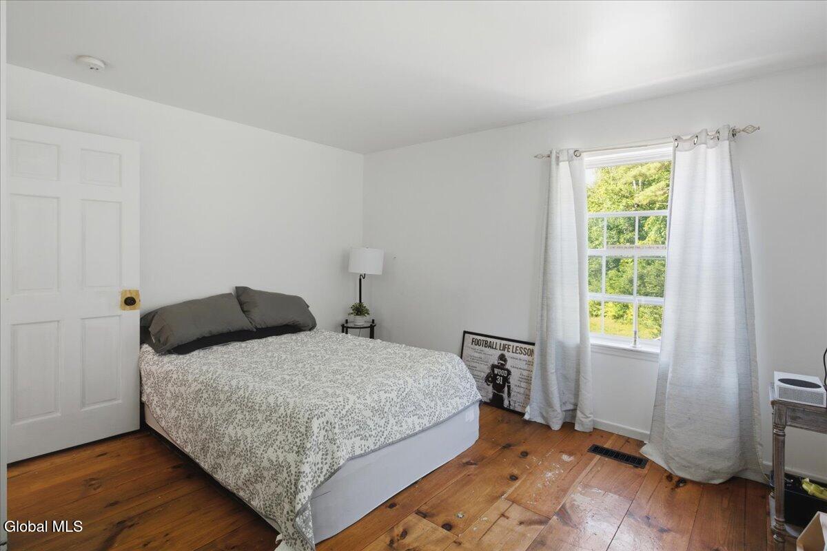 28 Covenant Circle East Nassau NY 12062