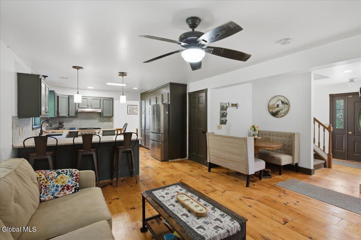 28 Covenant Circle East Nassau NY 12062