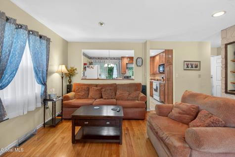 7 Dahlem Boulevard Schenectady NY 12309