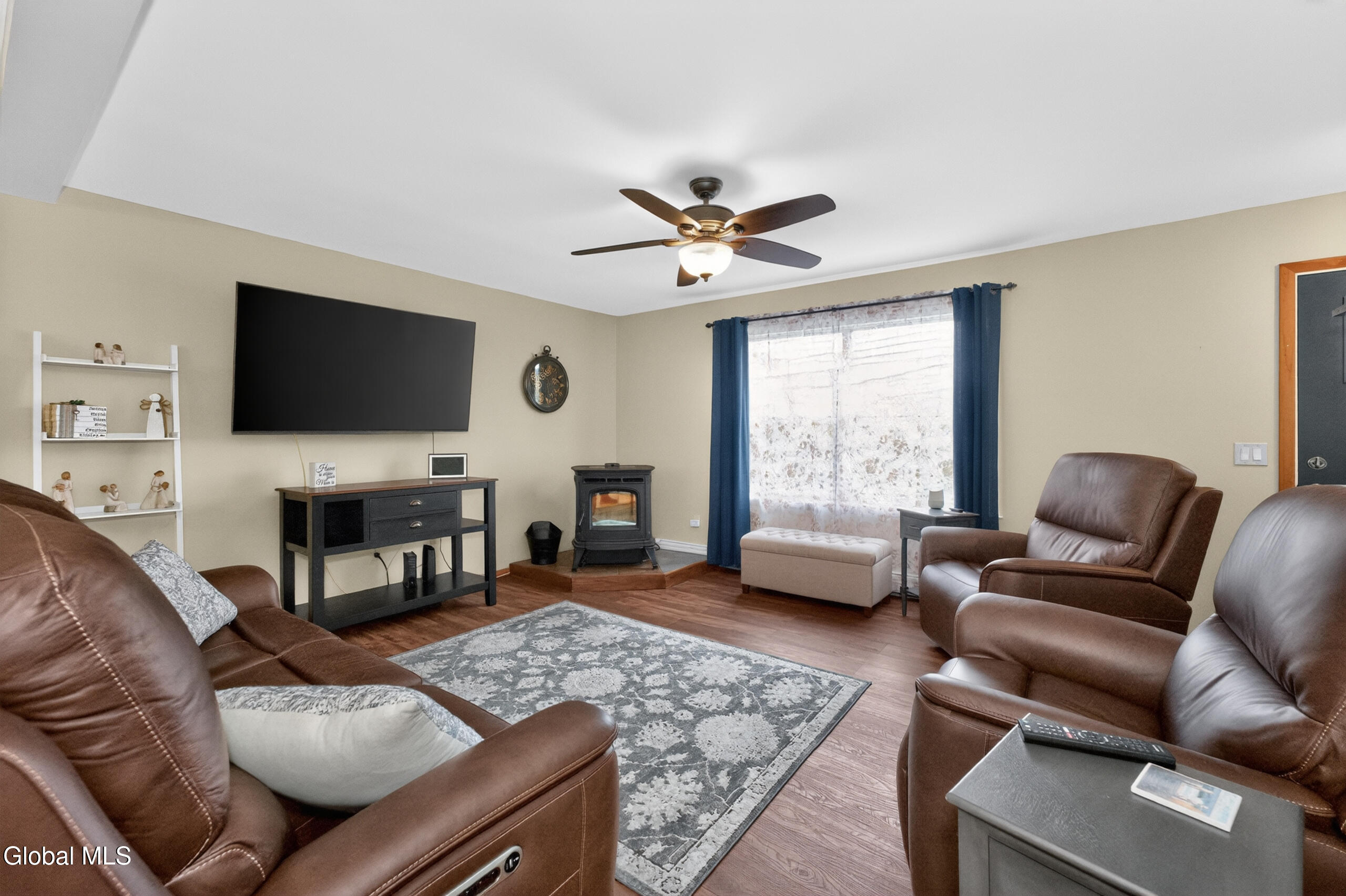 128 Valley Court Cobleskill NY 12043