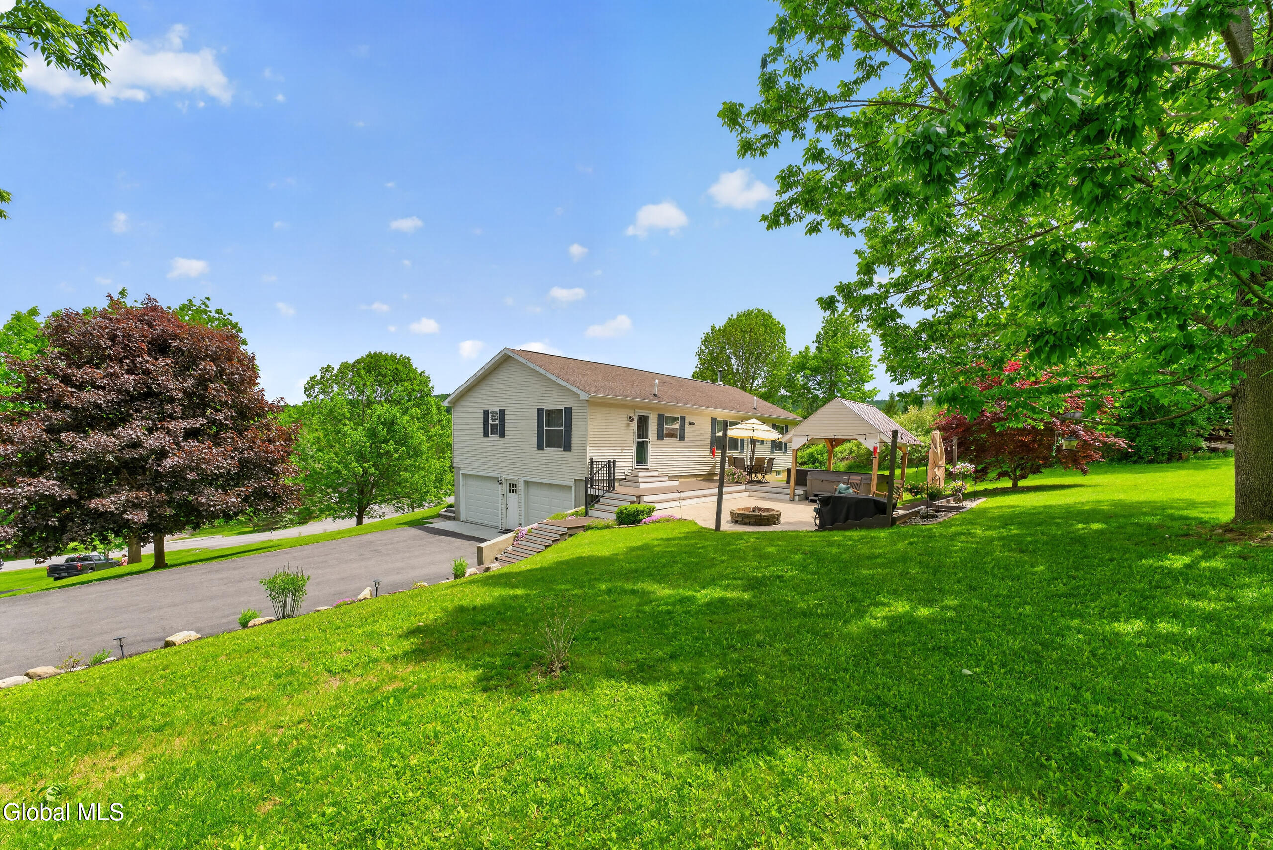 128 Valley Court Cobleskill NY 12043
