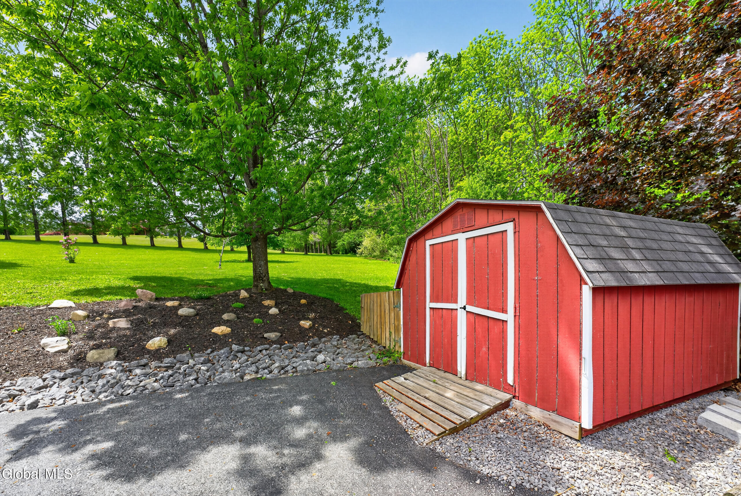 128 Valley Court Cobleskill NY 12043