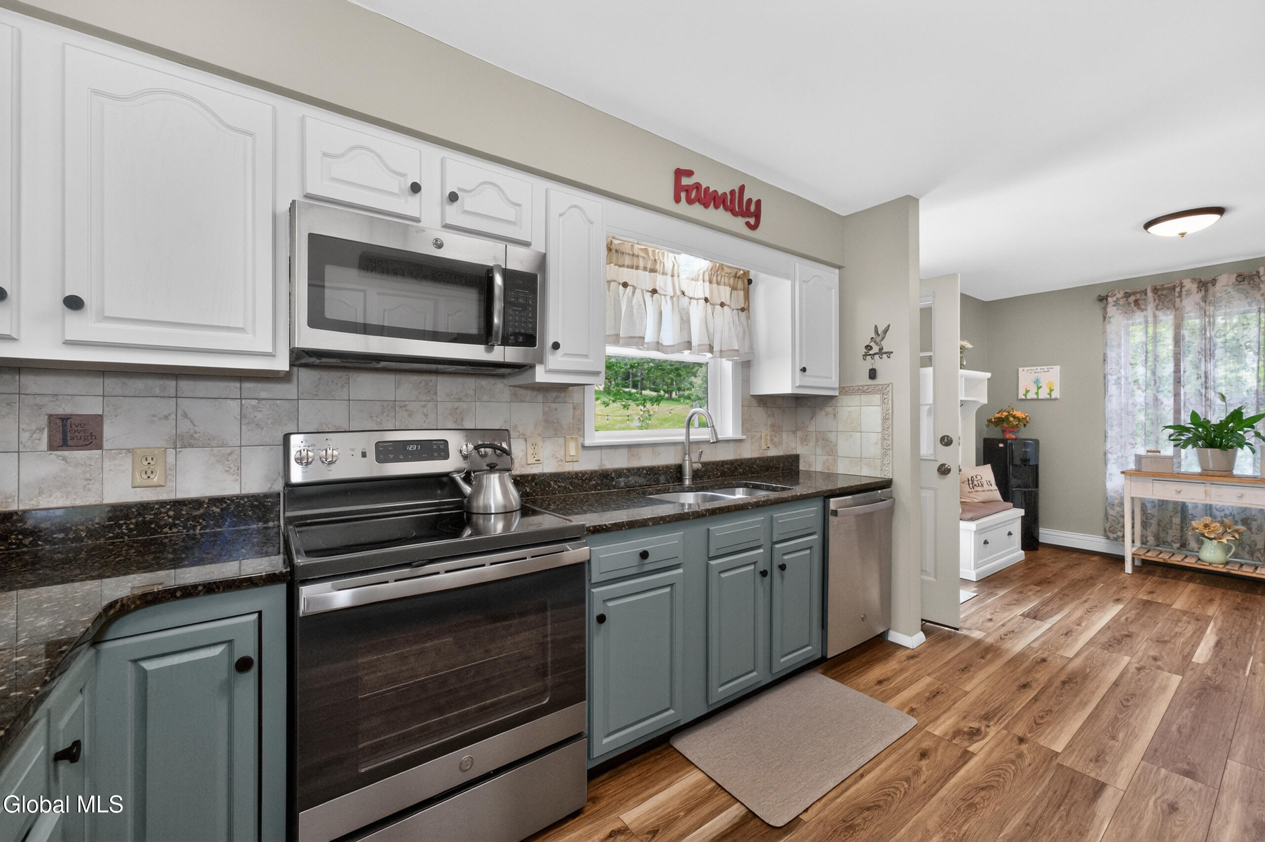128 Valley Court Cobleskill NY 12043