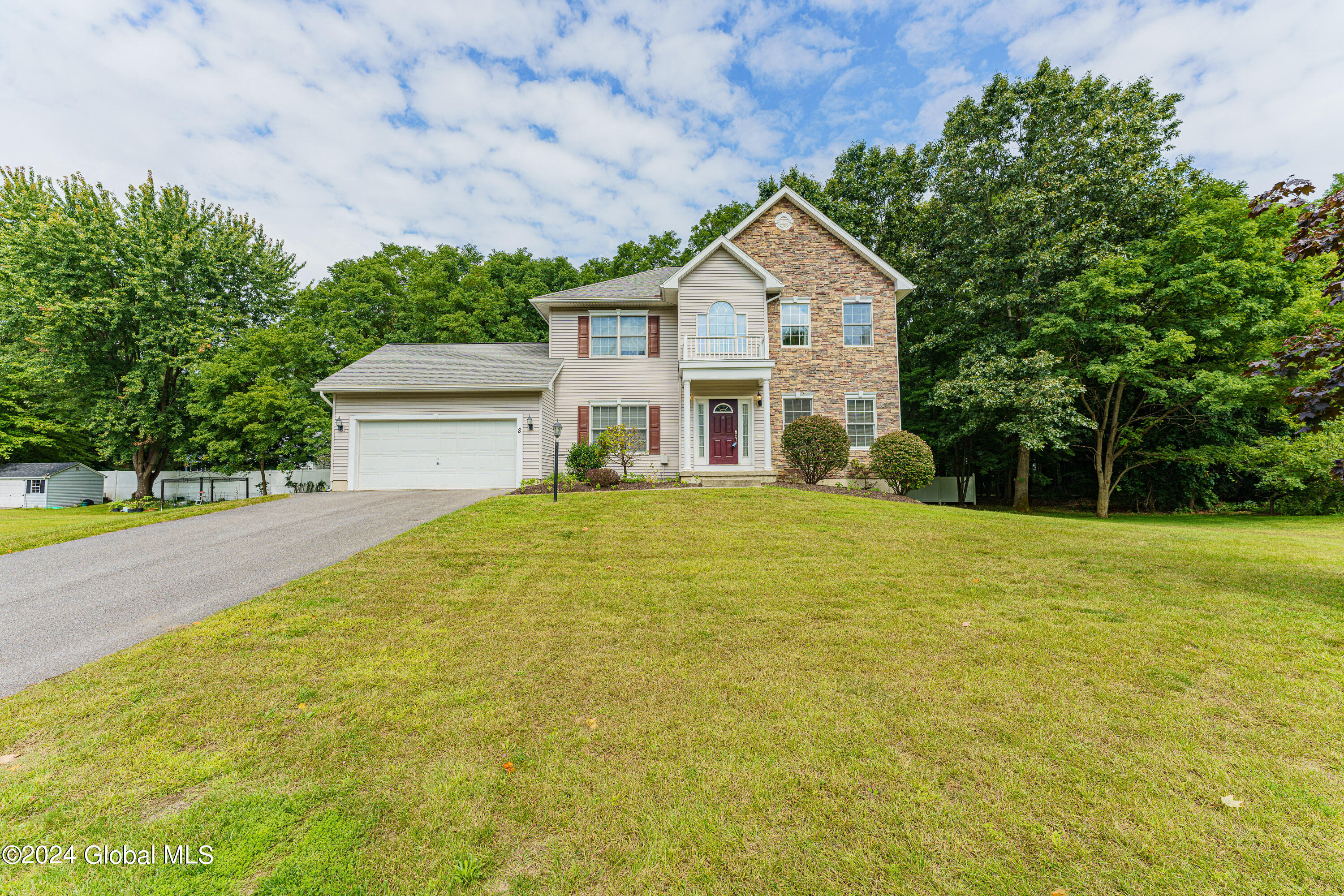 8 Ryan Court Clifton Park NY 12065