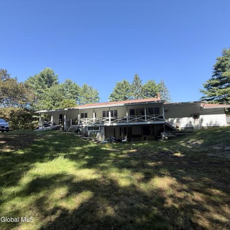 181 S Kingsboro Avenue Gloversville NY 12078