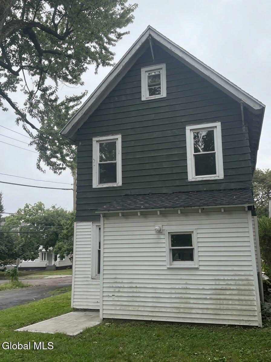 71 Hollywood Avenue Albany NY 12208