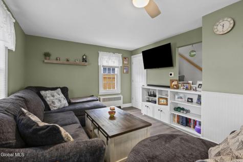 1820 Helderberg Avenue Schenectady NY 12306