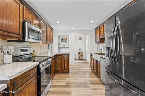 1820 Helderberg Avenue Schenectady NY 12306