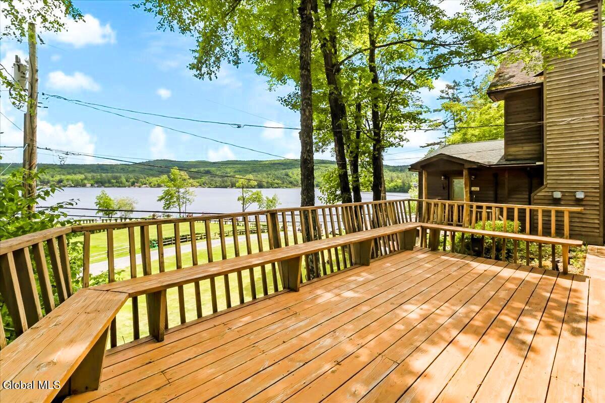 9 Chippewa Loop Brant Lake NY 12815
