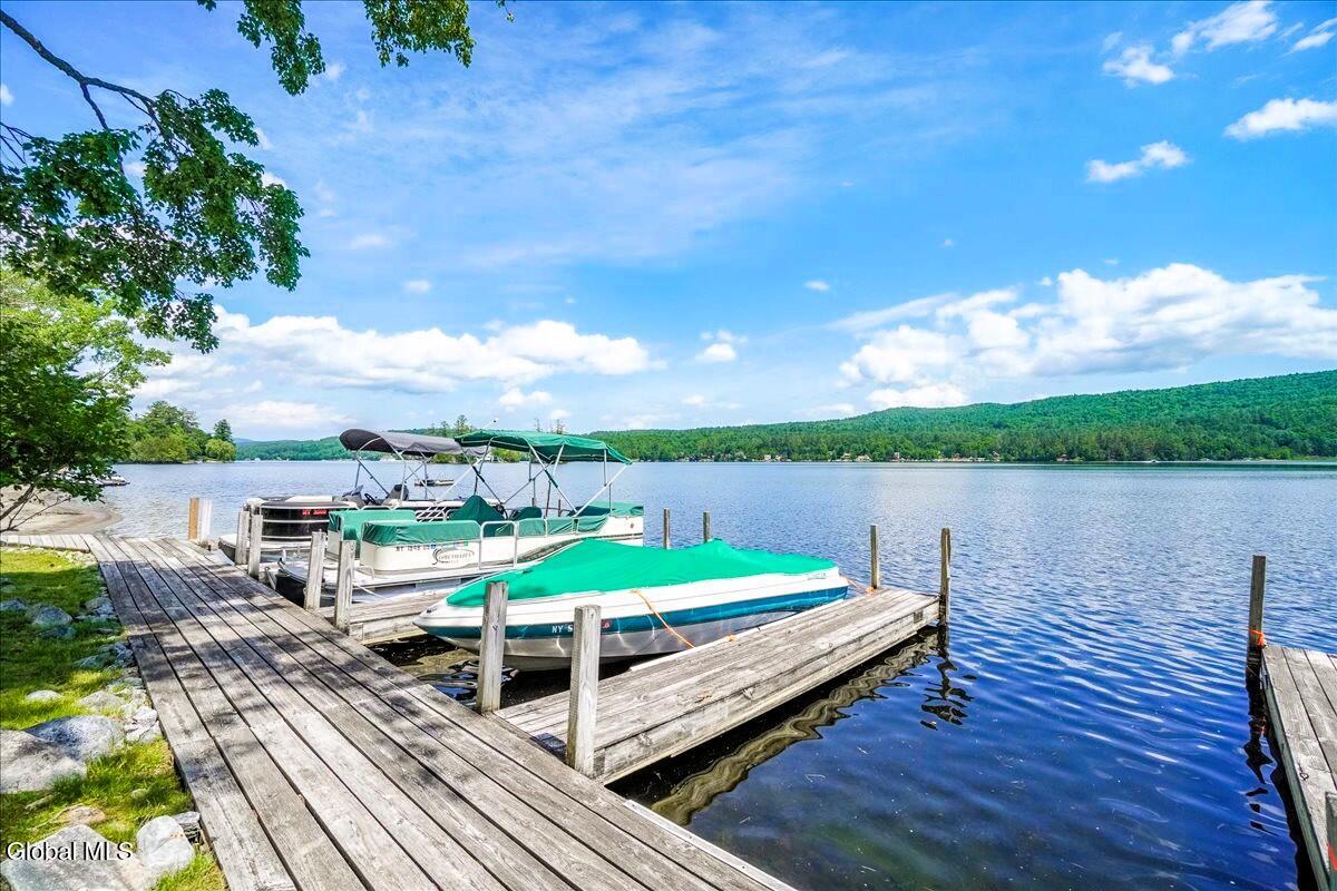 9 Chippewa Loop Brant Lake NY 12815