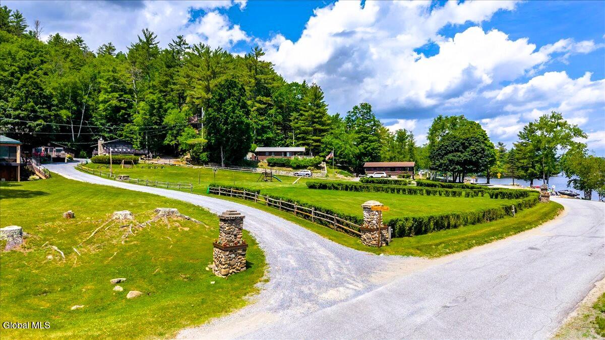 9 Chippewa Loop Brant Lake NY 12815