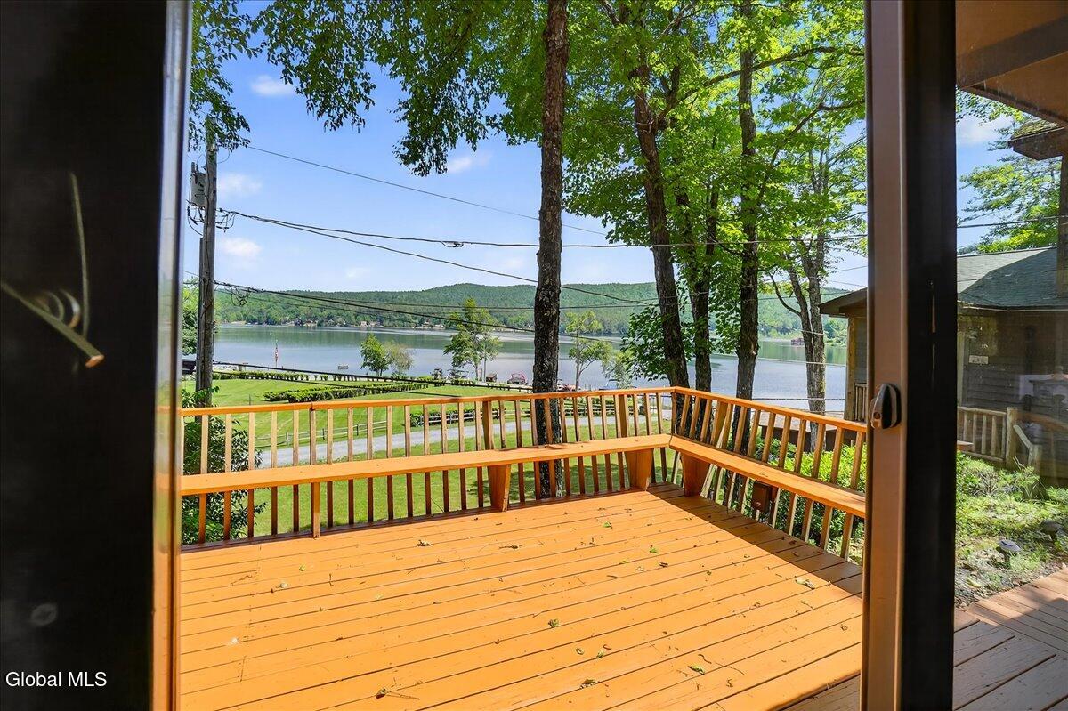 9 Chippewa Loop Brant Lake NY 12815