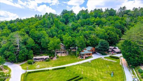 9 Chippewa Loop Brant Lake NY 12815