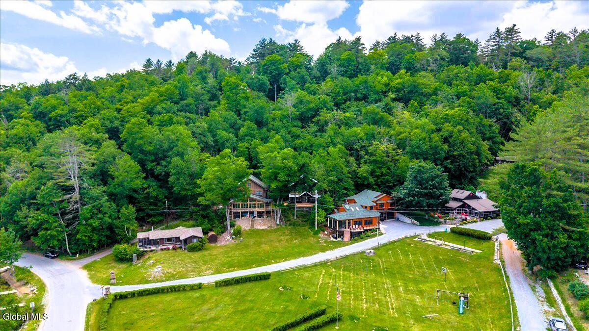 9 Chippewa Loop Brant Lake NY 12815