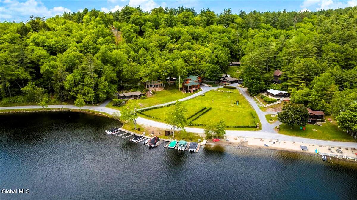 9 Chippewa Loop Brant Lake NY 12815