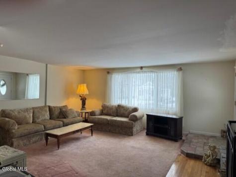 2953 Clyde Avenue Rotterdam NY 12306