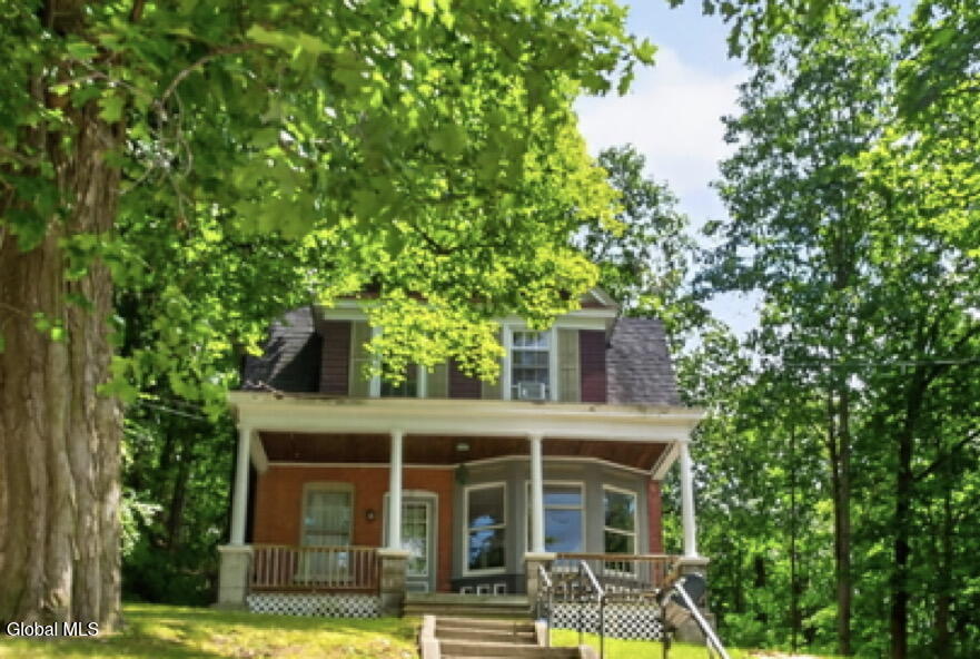 17 Northampton Road Amsterdam NY 12010