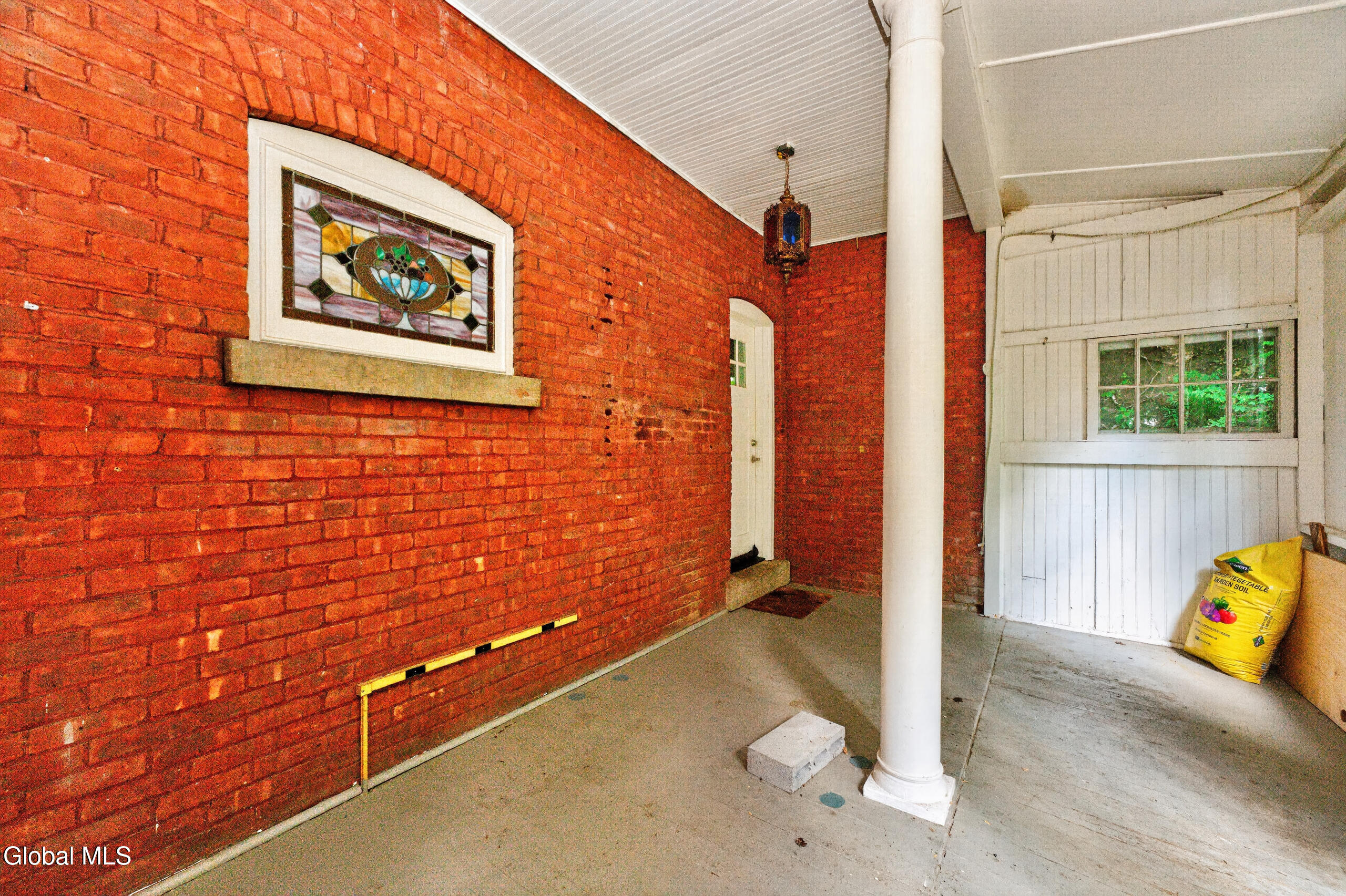 17 Northampton Road Amsterdam NY 12010