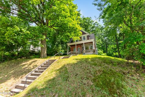 17 Northampton Road Amsterdam NY 12010