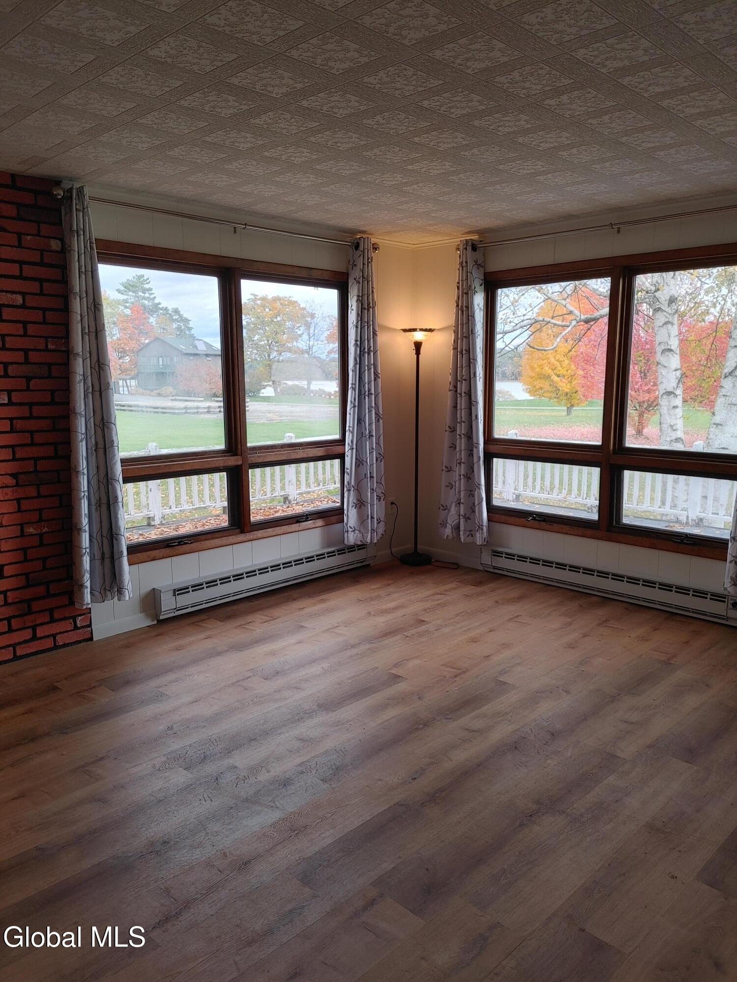 81 Ferry Road Crown Point NY 12928