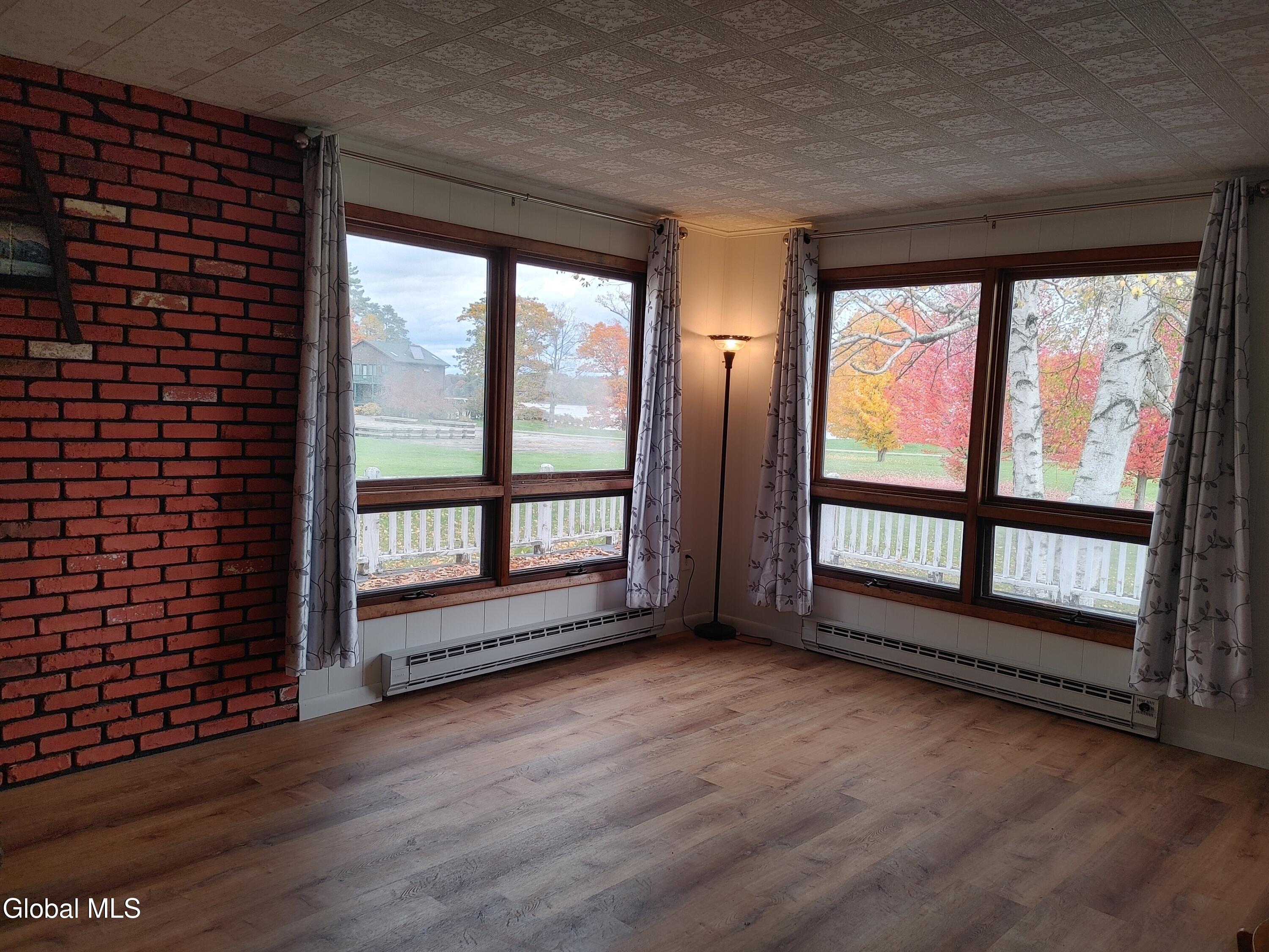 81 Ferry Road Crown Point NY 12928